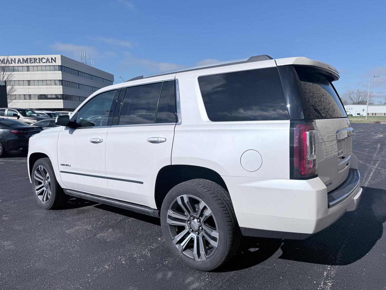 GMC Yukon Denali 4WD 2020
