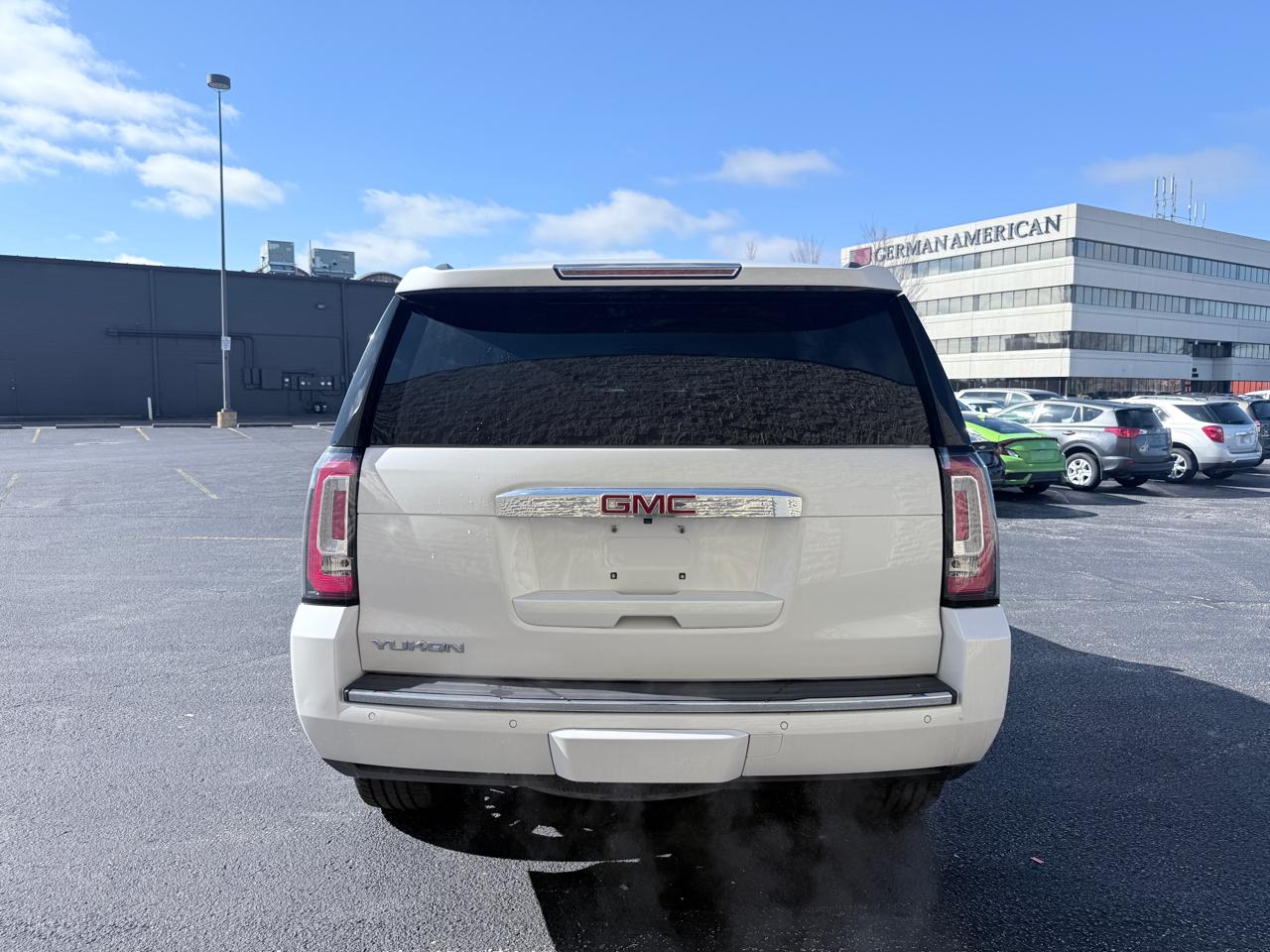 GMC Yukon Denali 4WD 2020