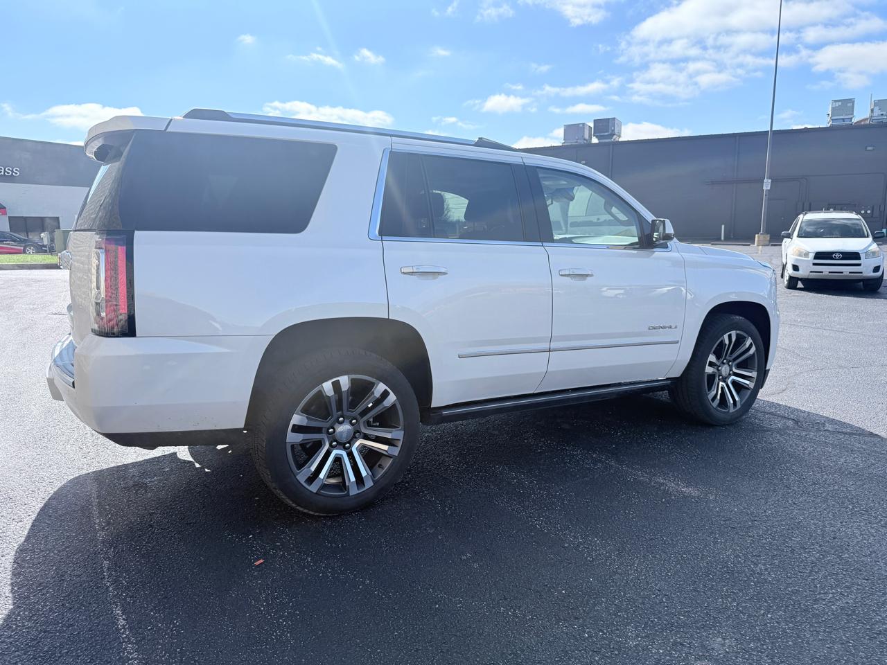 GMC Yukon Denali 4WD 2020