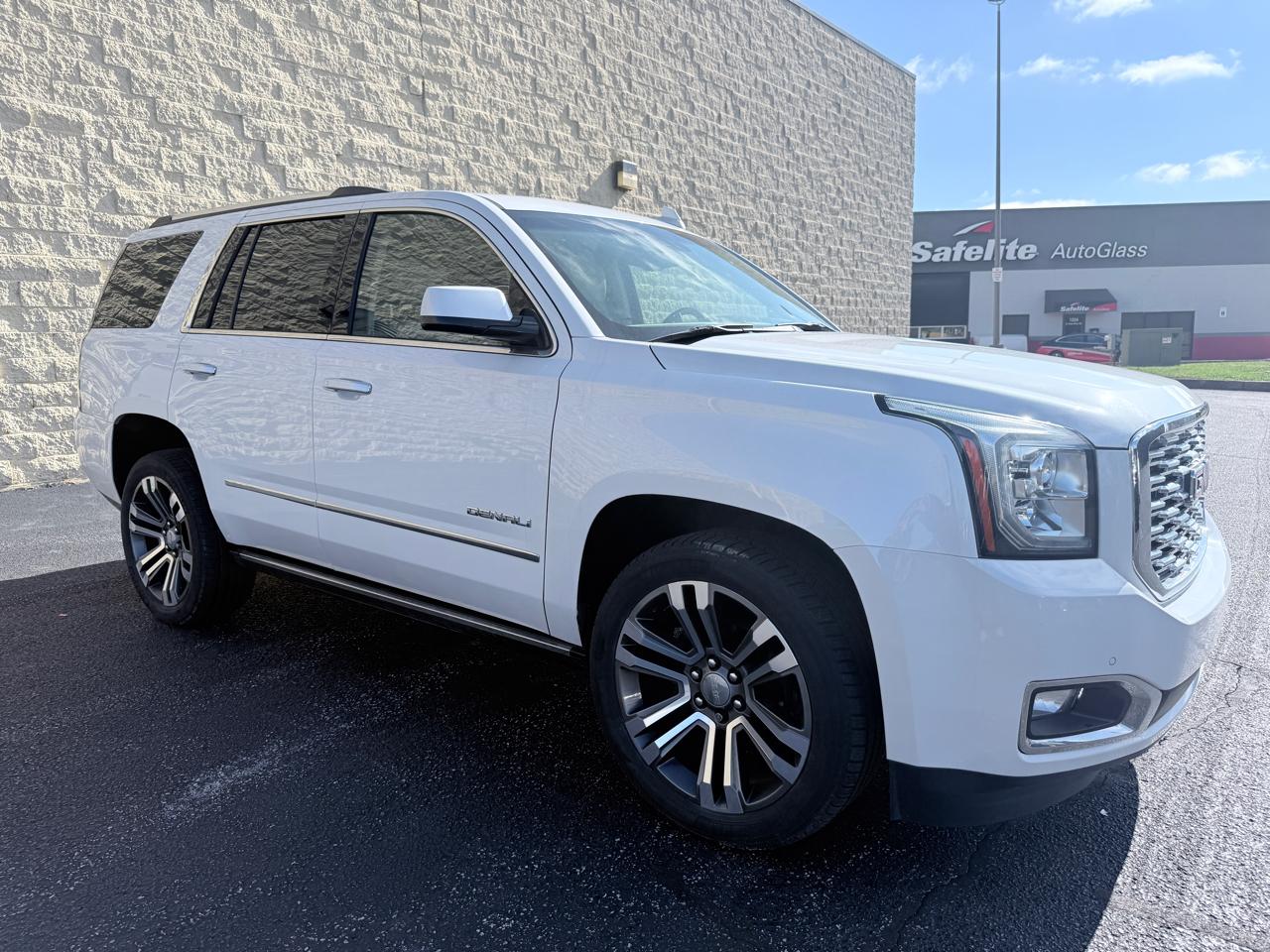 GMC Yukon Denali 4WD 2020