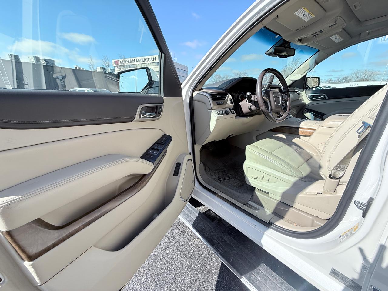 GMC Yukon Denali 4WD 2020