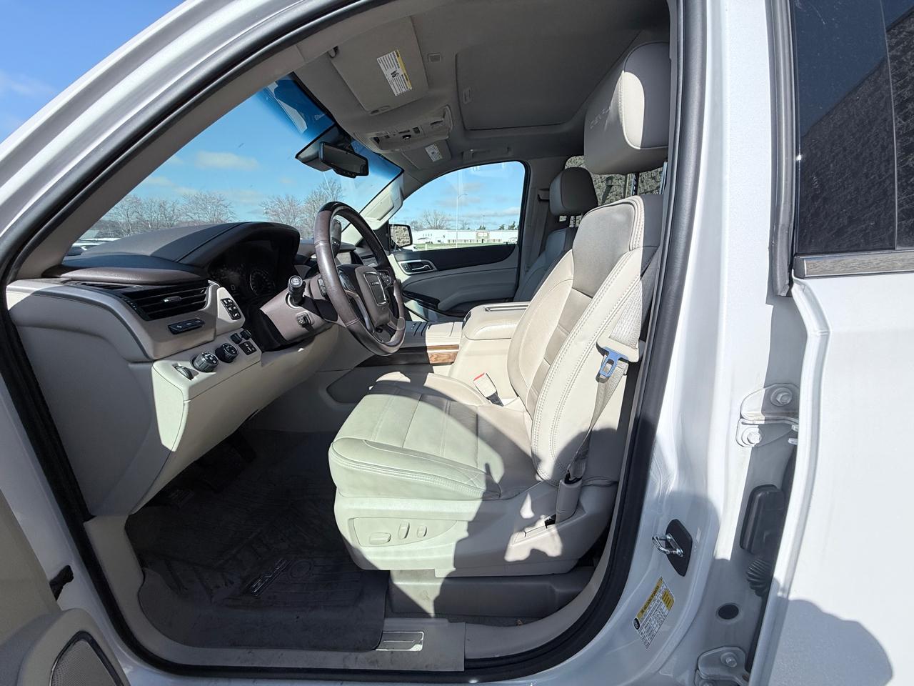 GMC Yukon Denali 4WD 2020