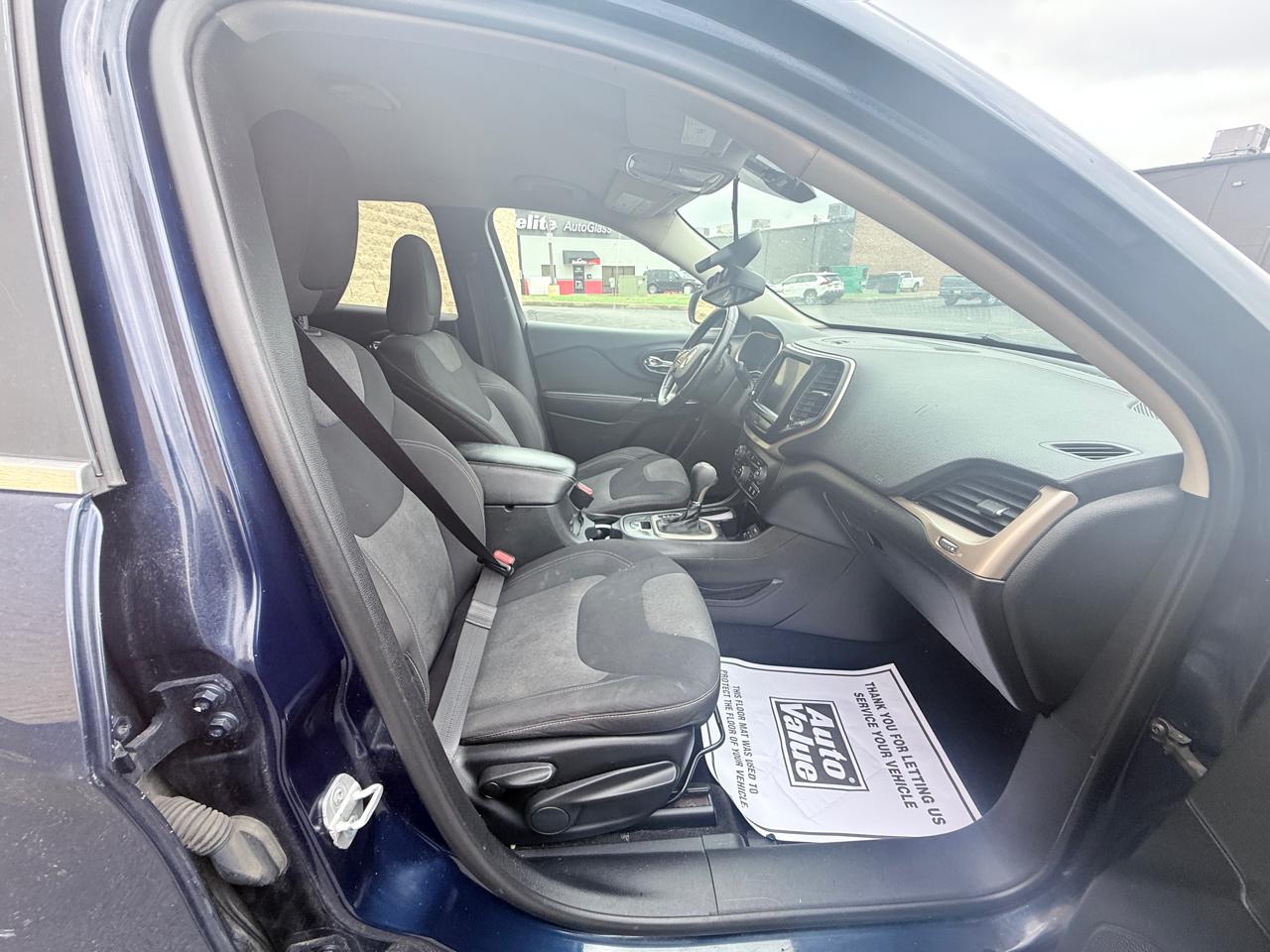 Jeep Cherokee Latitude 4WD 2014