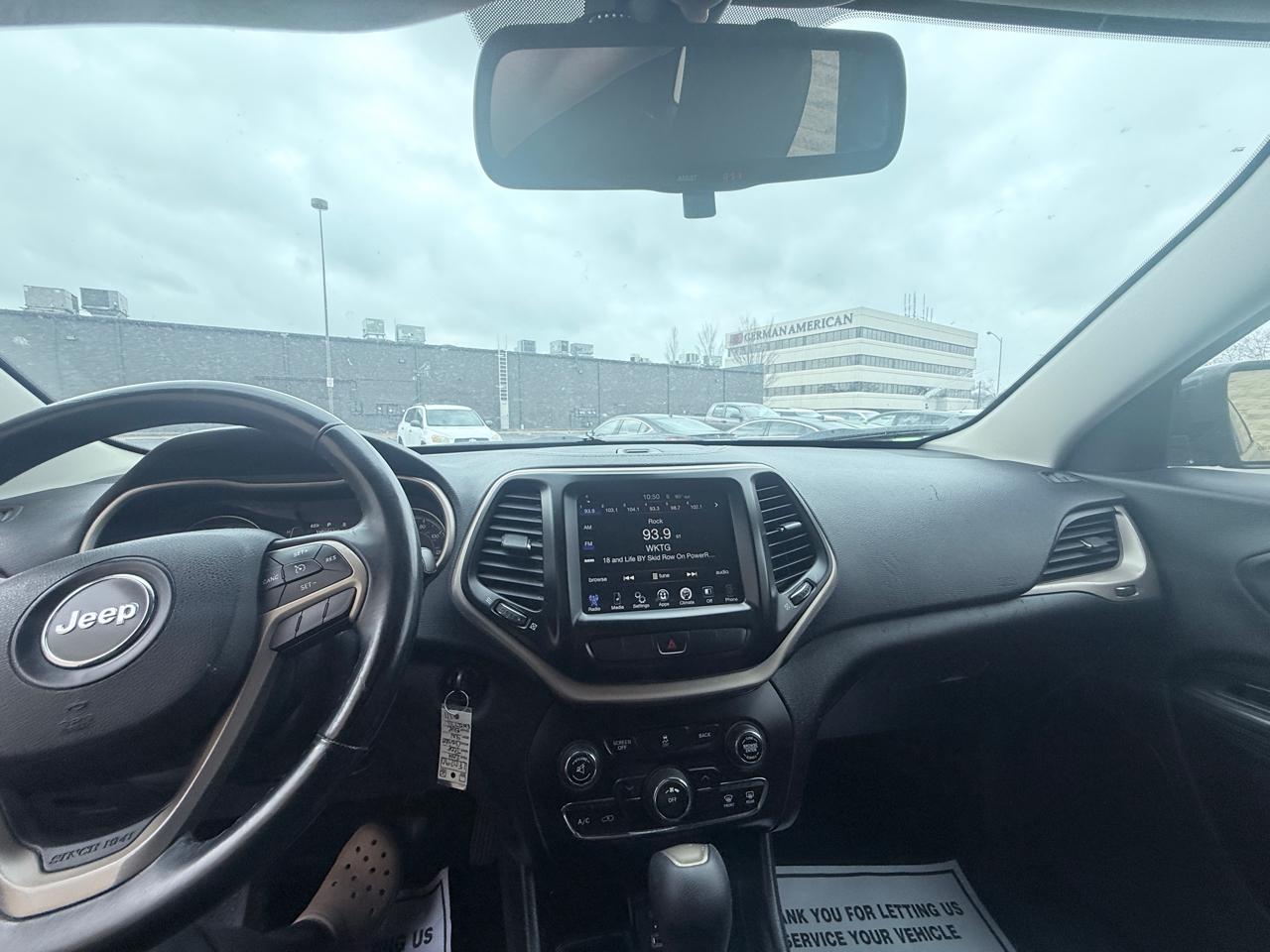 Jeep Cherokee Latitude 4WD 2014