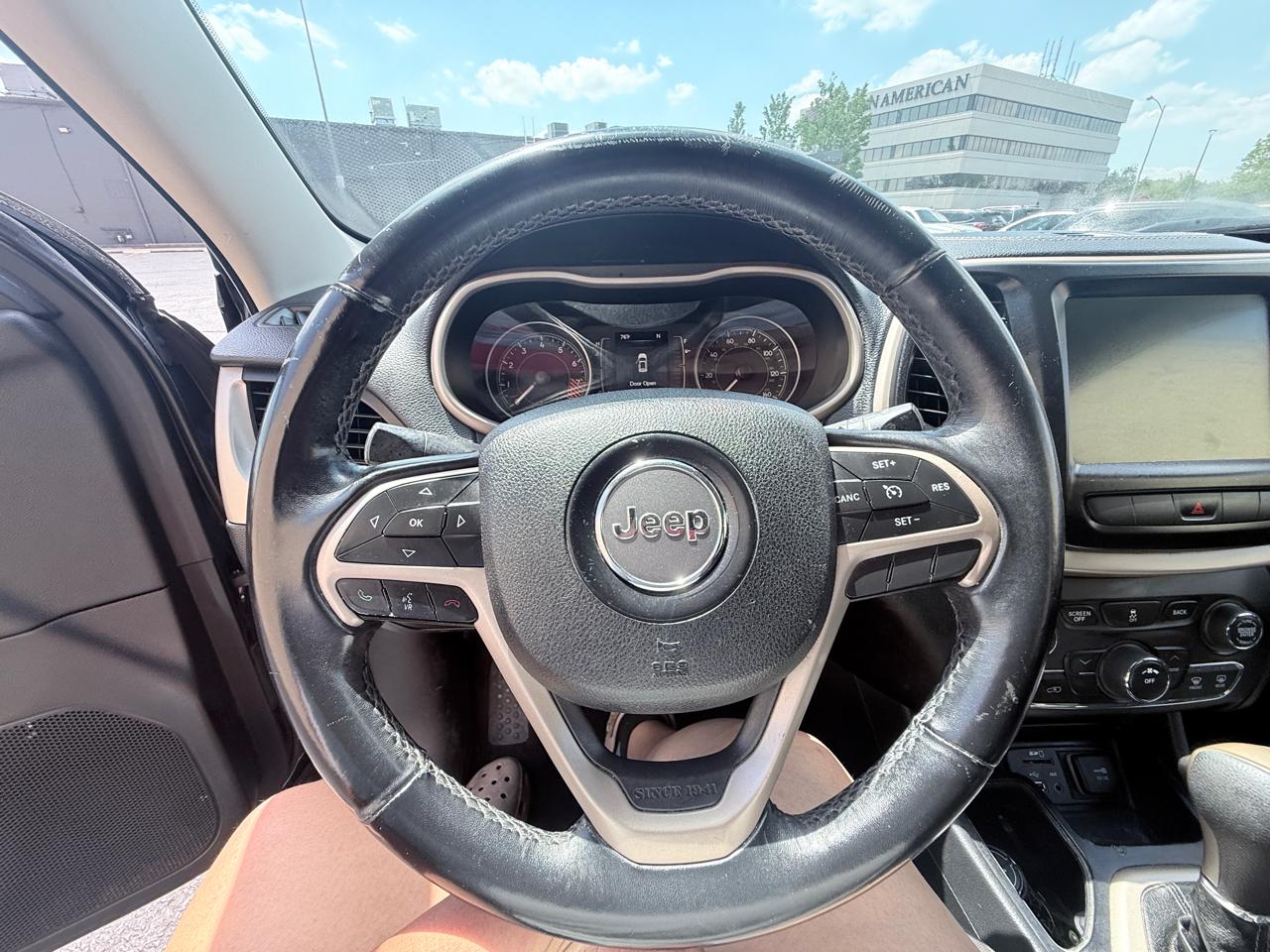 Jeep Cherokee Latitude 4WD 2014