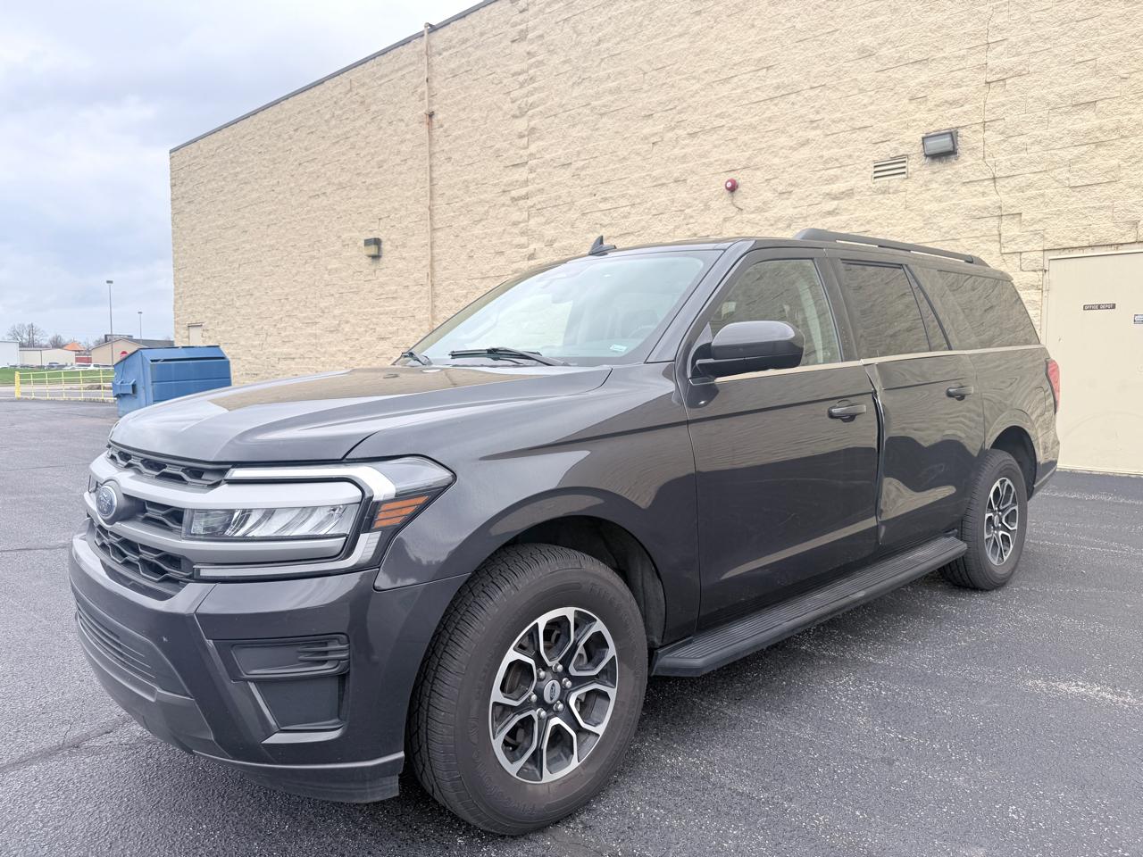 Ford Expedition MAX XLT 2024