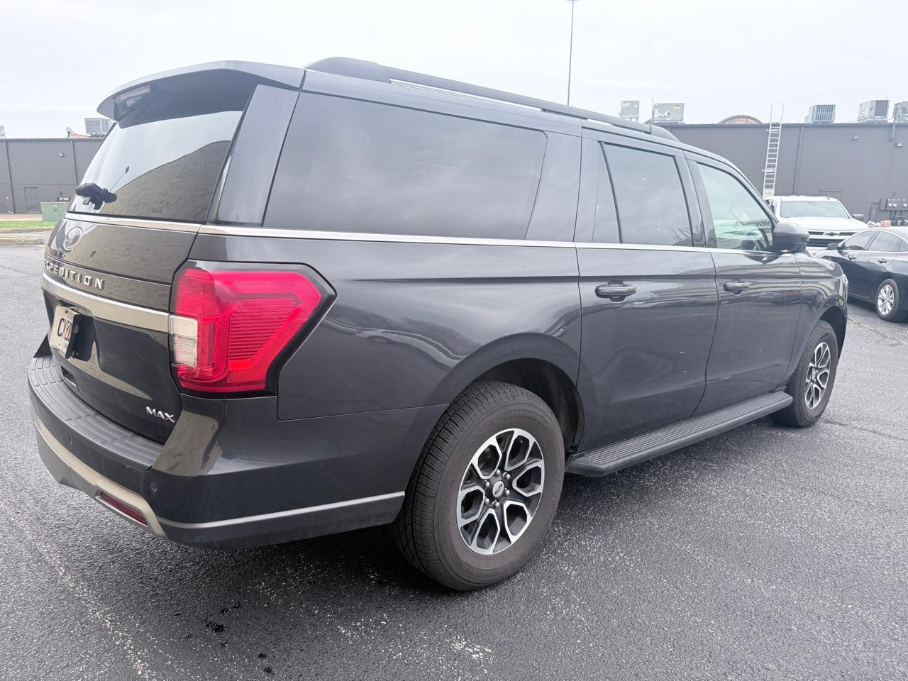 Ford Expedition MAX XLT 2024