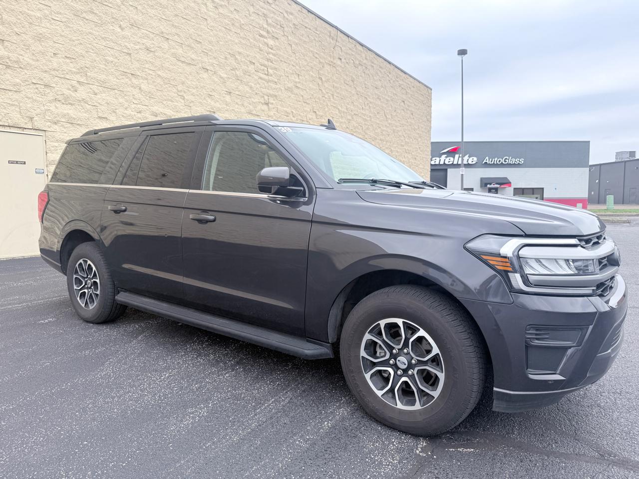 Ford Expedition MAX XLT 2024