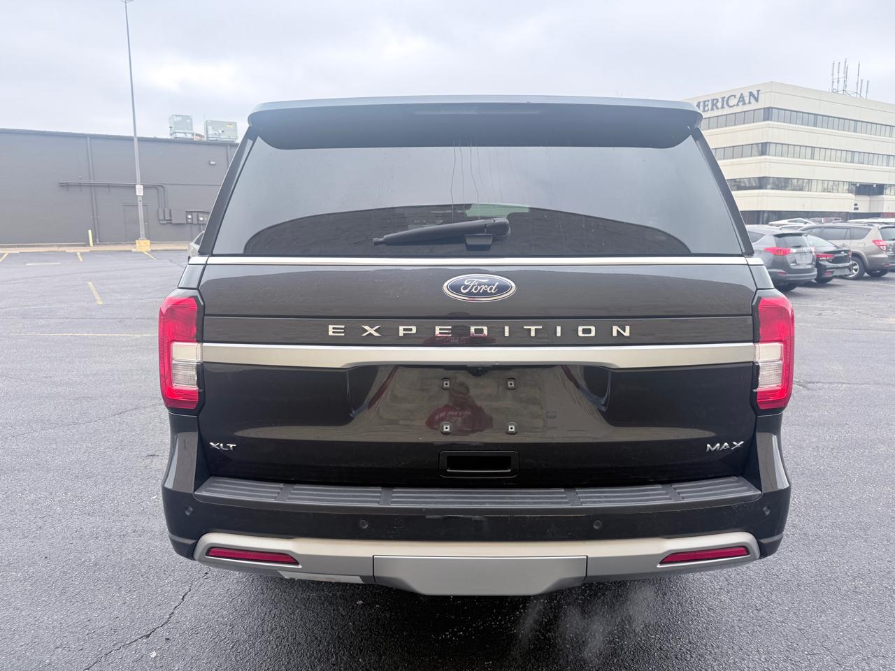 Ford Expedition MAX XLT 2024