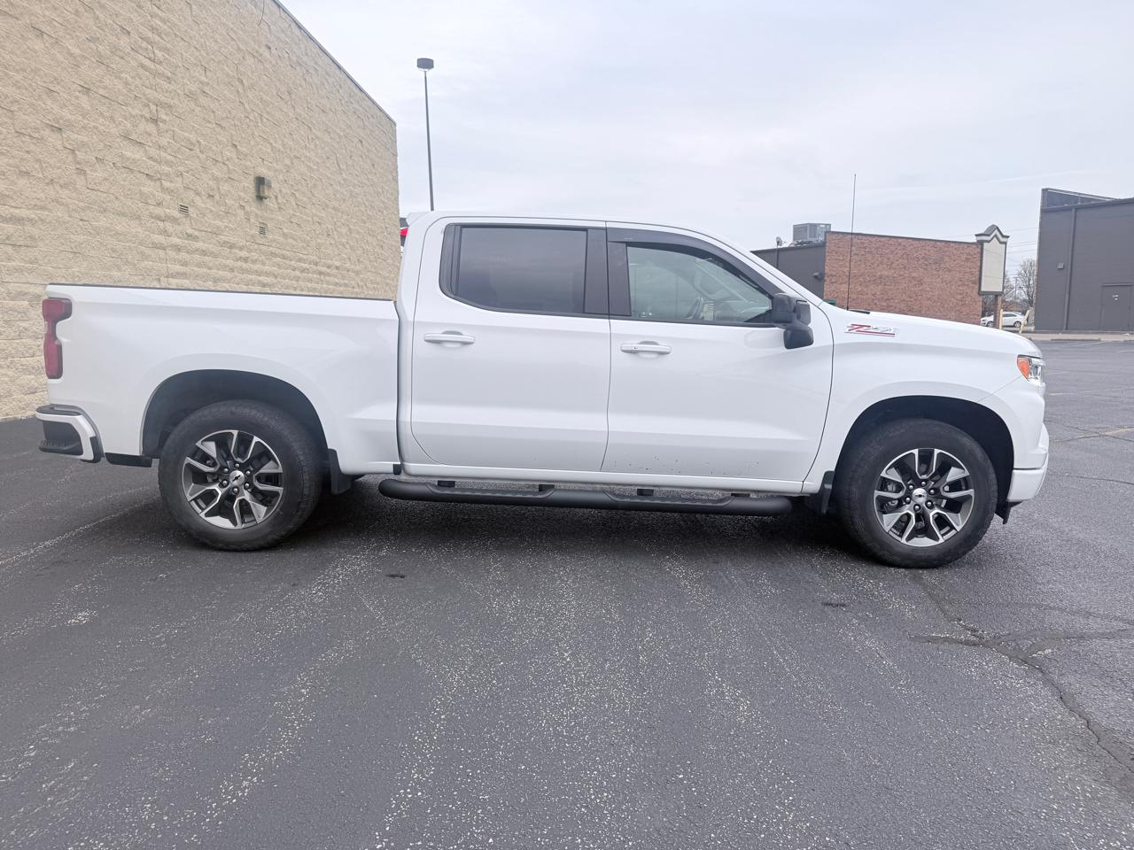Chevrolet Silverado 1500 RST Crew Cab 4WD 2022