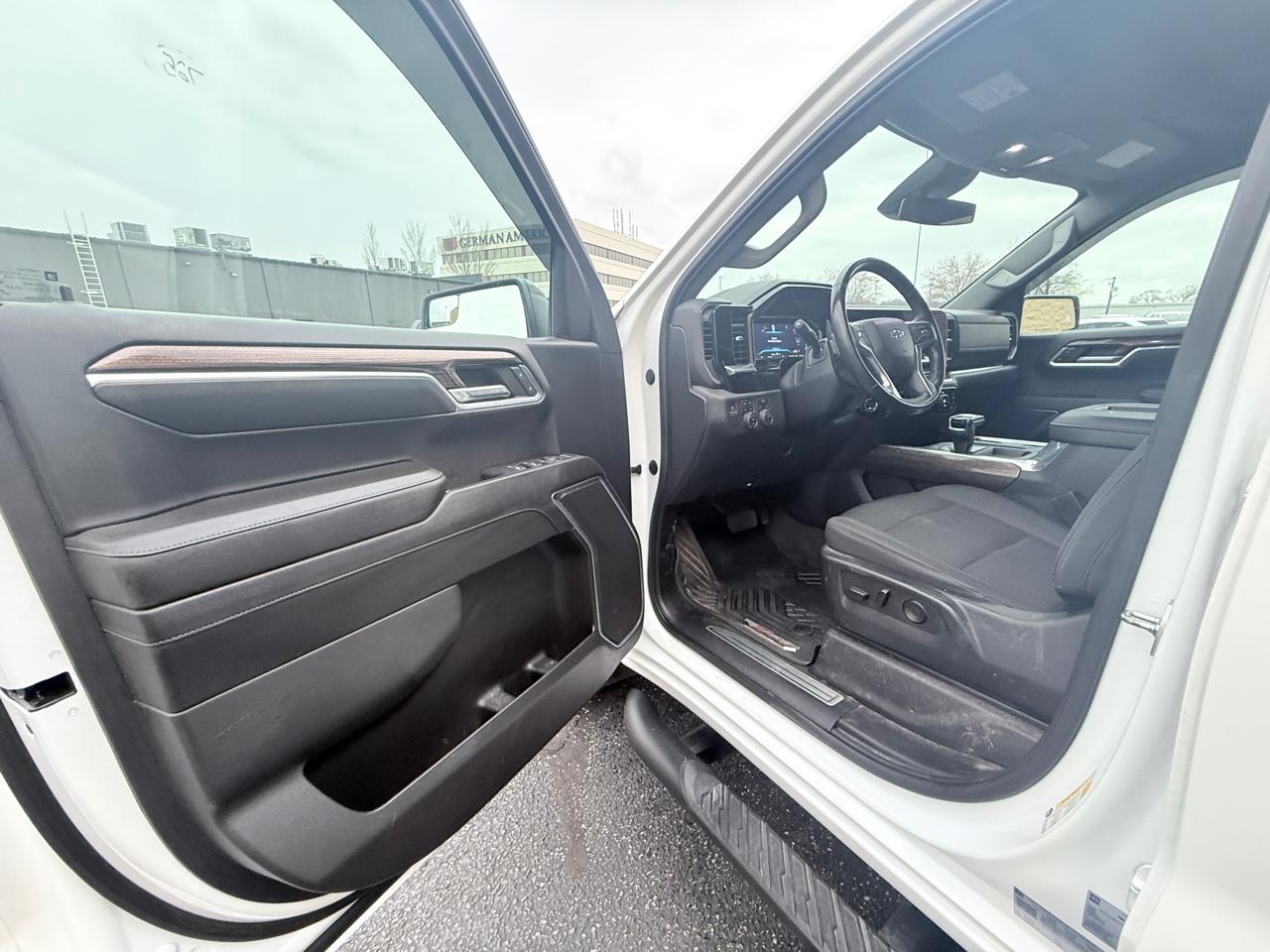 Chevrolet Silverado 1500 RST Crew Cab 4WD 2022