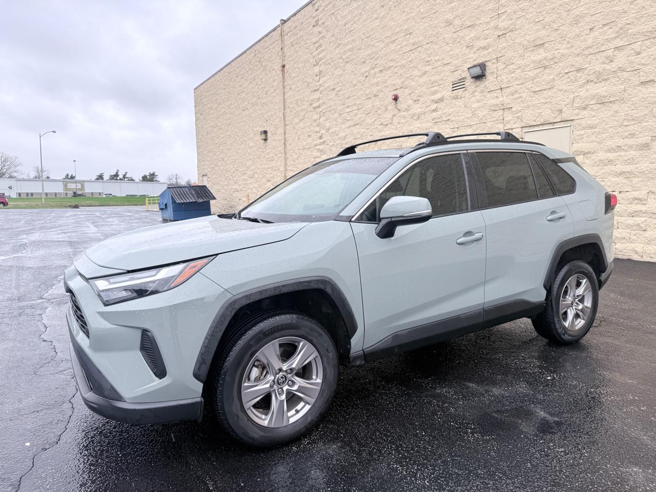 Toyota RAV4 XLE AWD 2022