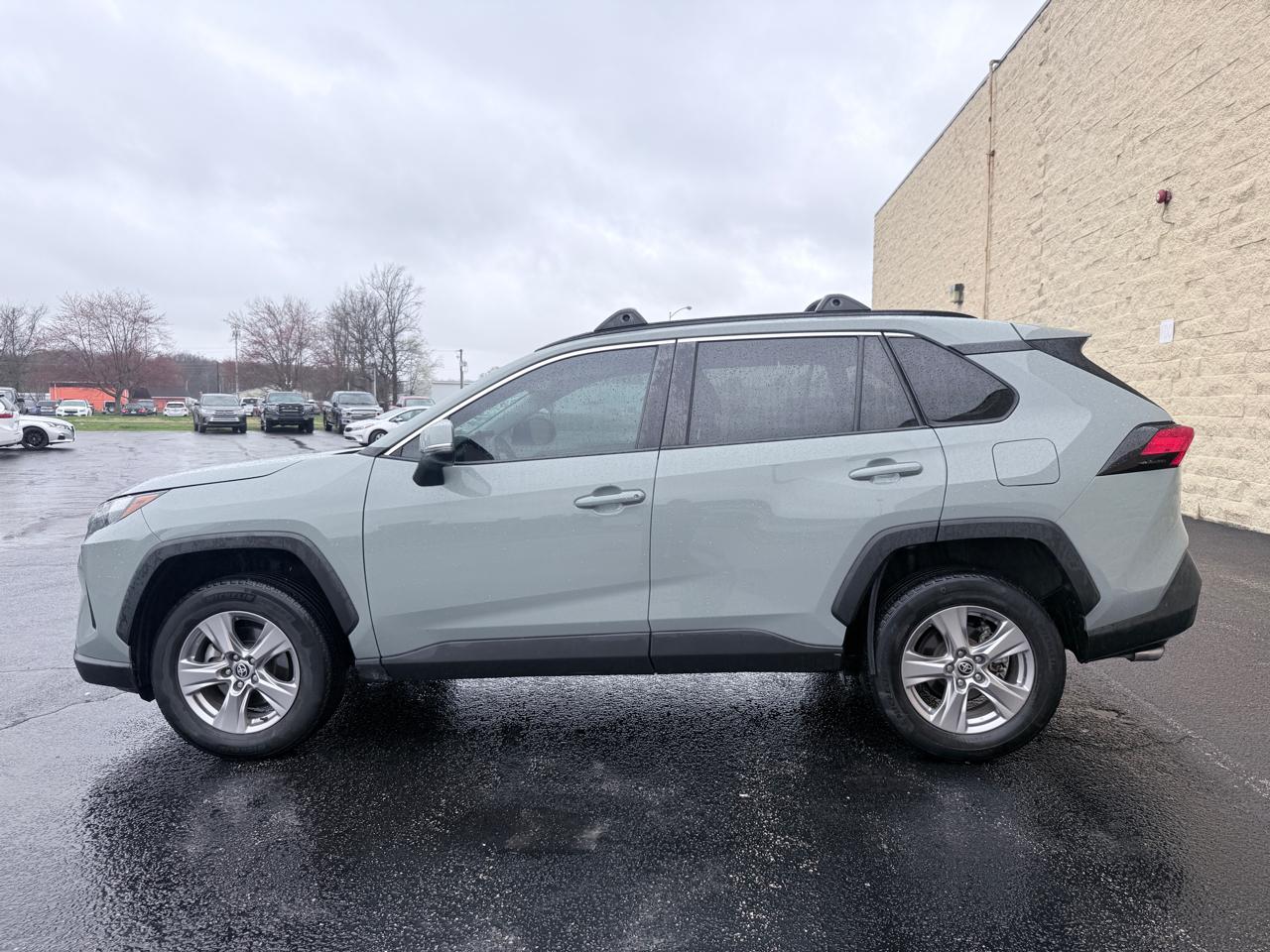 Toyota RAV4 XLE AWD 2022