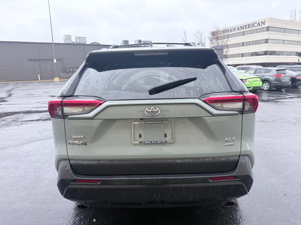Toyota RAV4 XLE AWD 2022