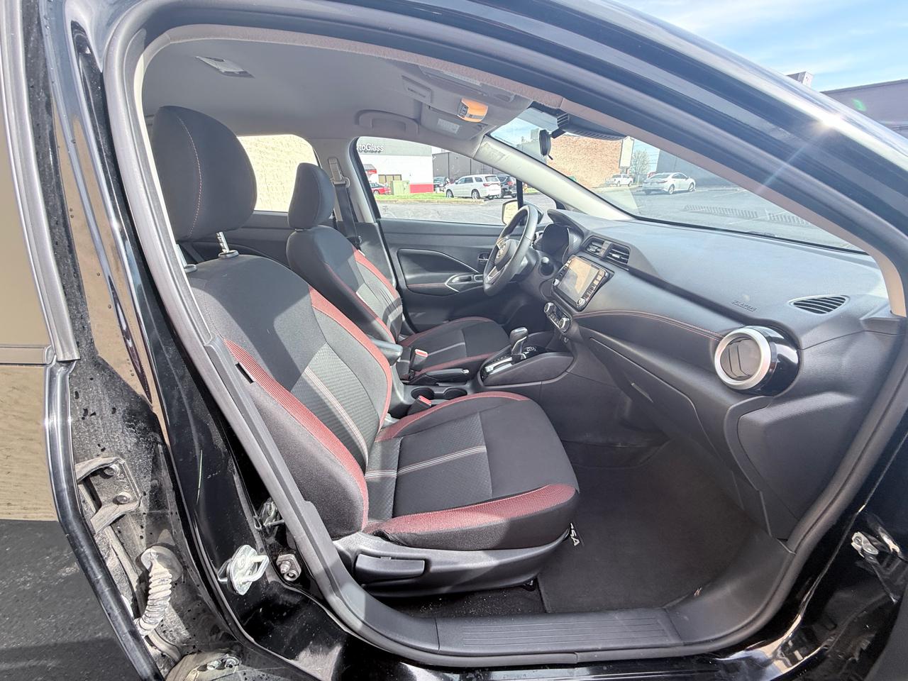 Nissan Versa SR 2023