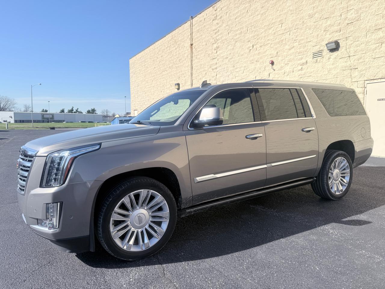 Cadillac Escalade ESV Platinum 4WD 2018
