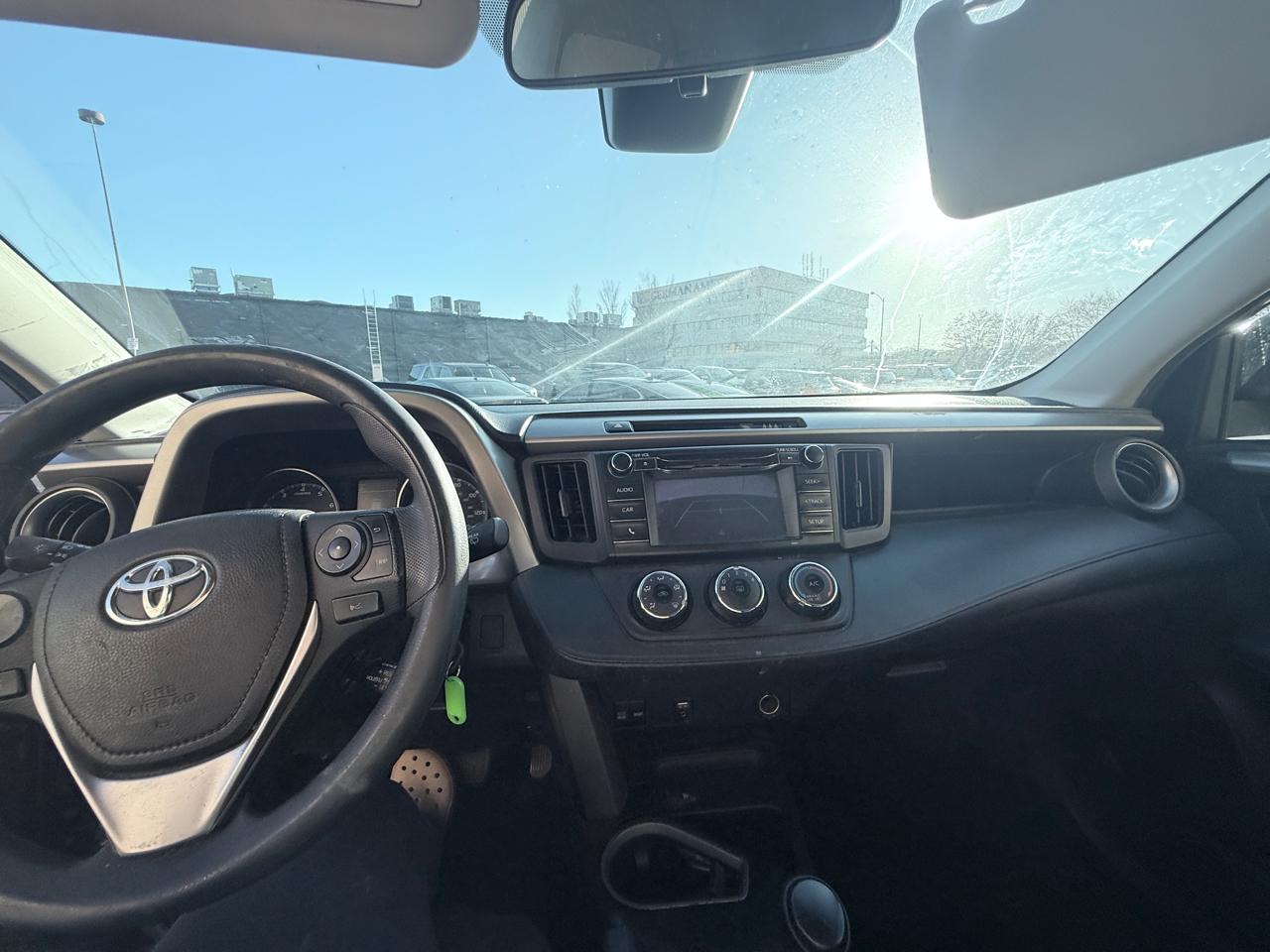 Toyota RAV4 LE FWD 2018