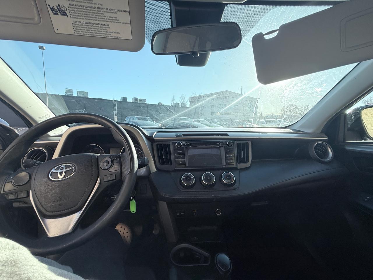 Toyota RAV4 LE FWD 2018