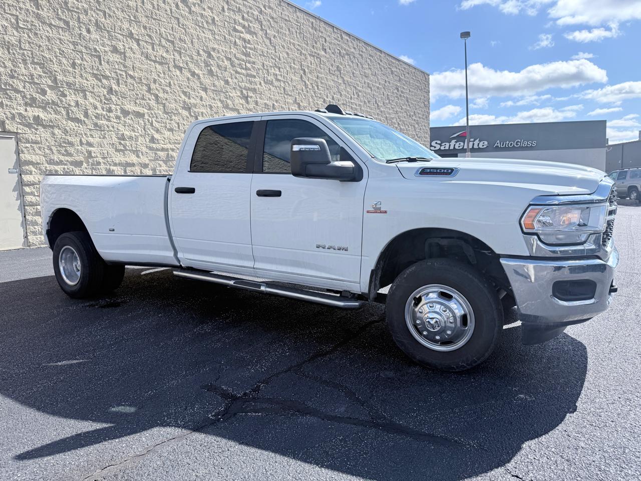RAM 3500 Big Horn Crew Cab LWB 4WD DRW 2024