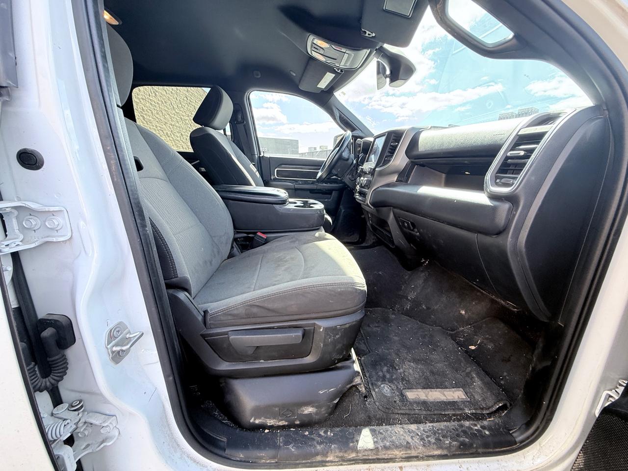 RAM 3500 Big Horn Crew Cab LWB 4WD DRW 2024