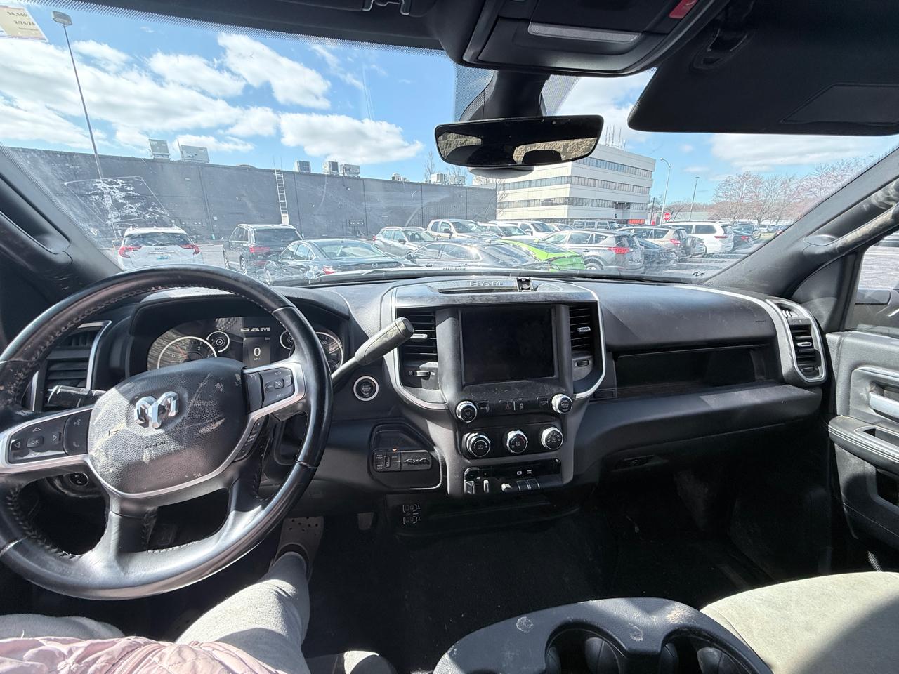 RAM 3500 Big Horn Crew Cab LWB 4WD DRW 2024