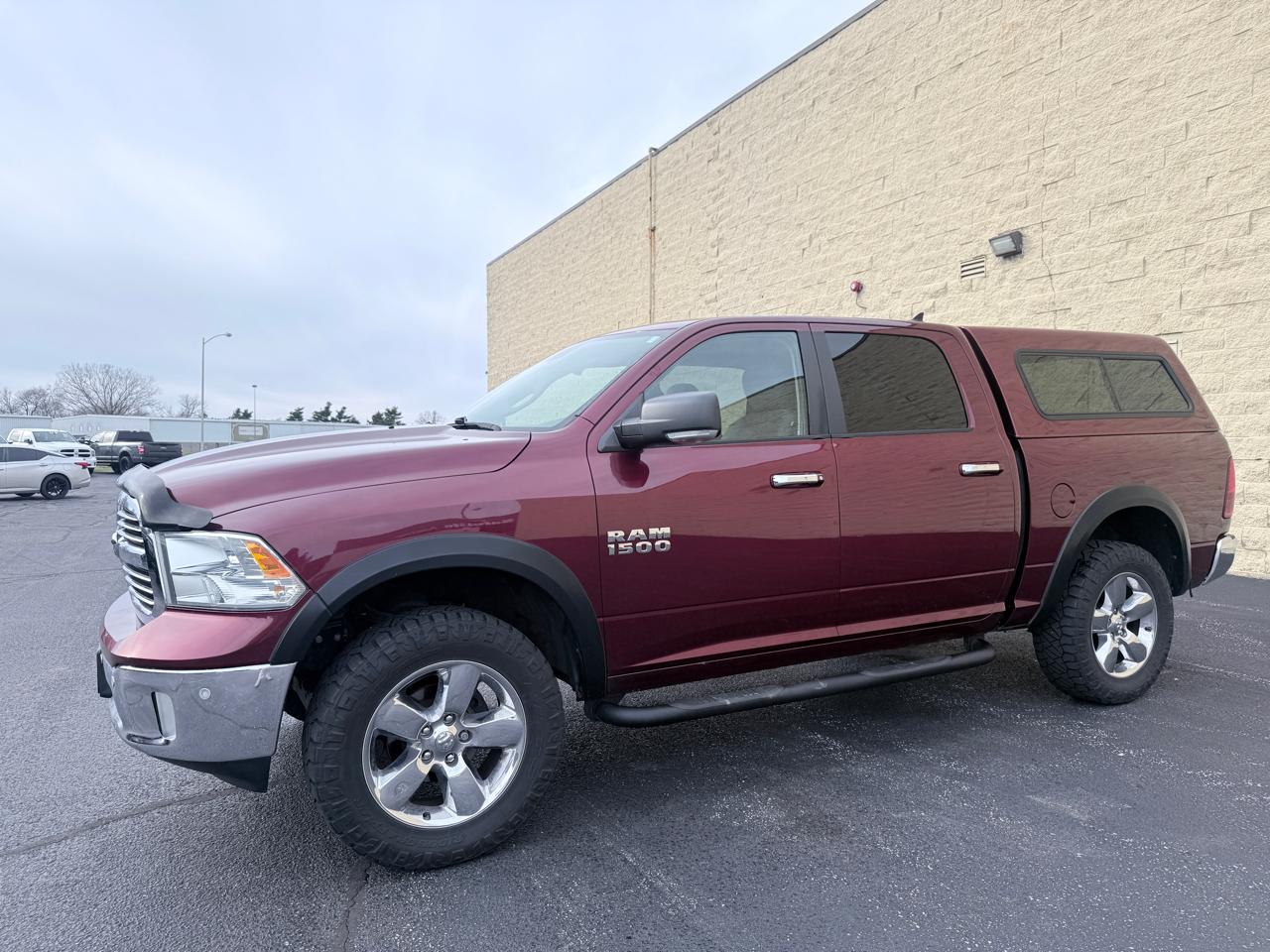 RAM 1500 SLT Crew Cab SWB 4WD 2016