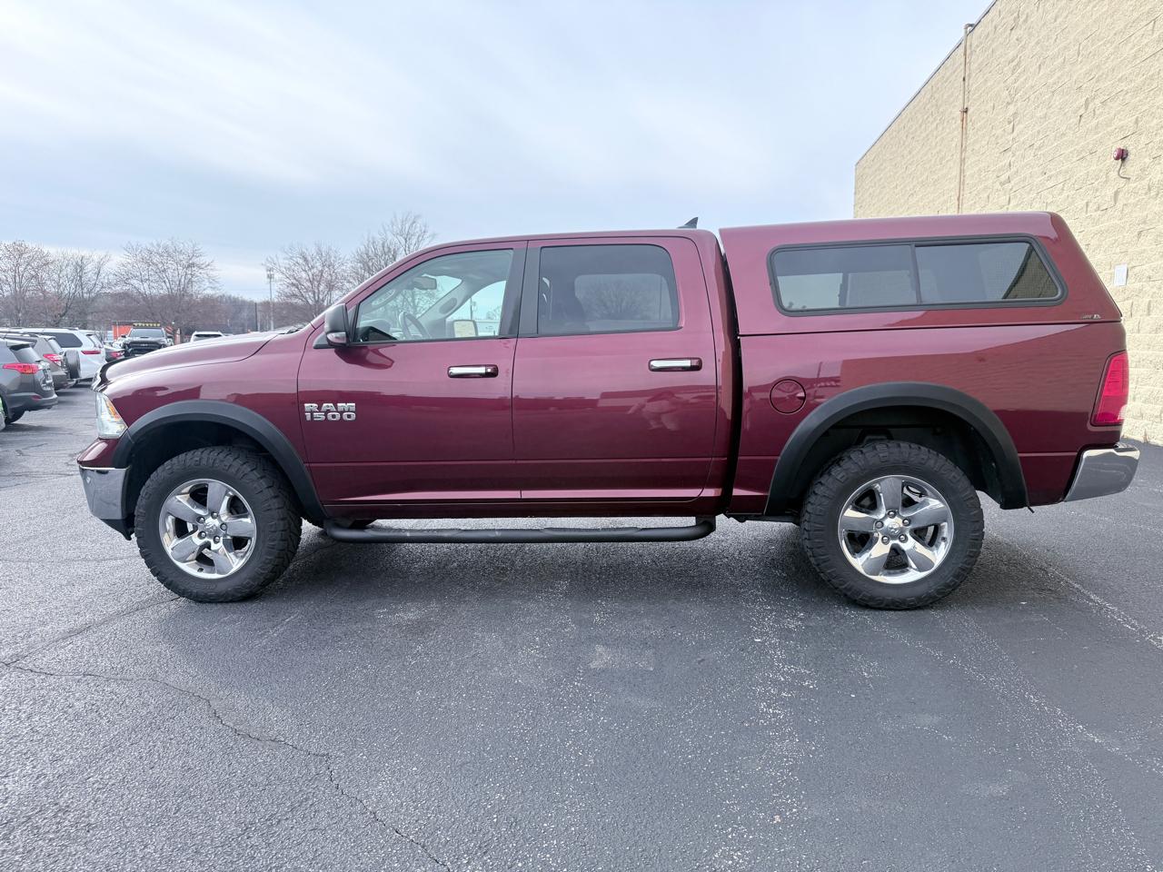 RAM 1500 SLT Crew Cab SWB 4WD 2016