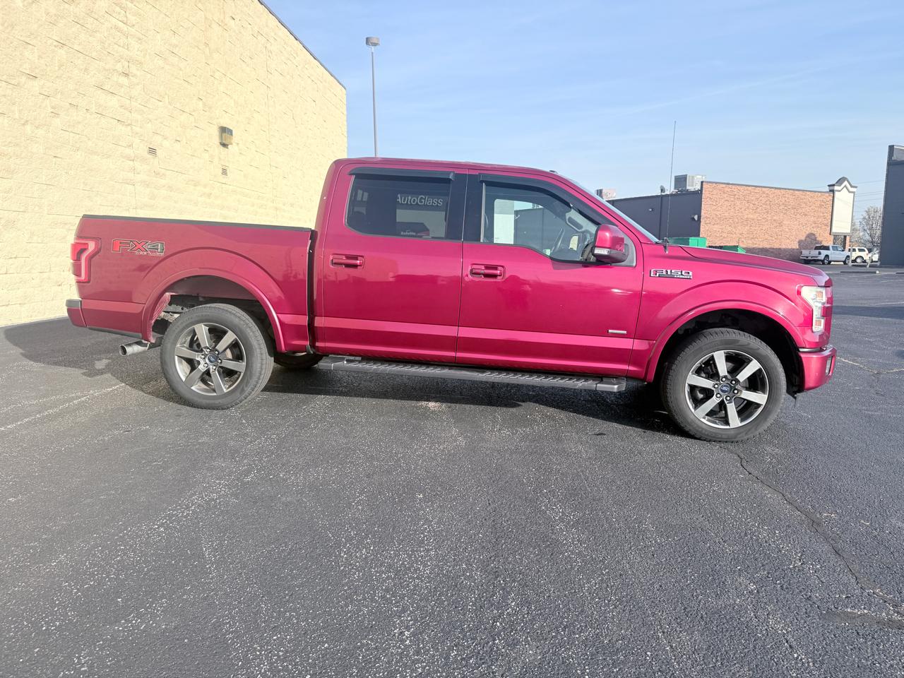 Ford F-150 XL SuperCrew 5.5-ft. Bed 4WD 2015