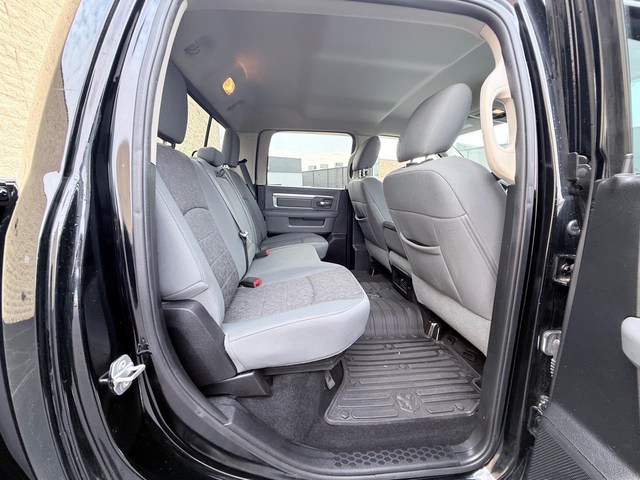 RAM 1500 SLT Crew Cab SWB 4WD 2015