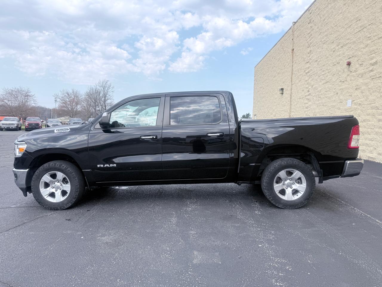 RAM 1500 Big Horn Crew Cab SWB 4WD 2020