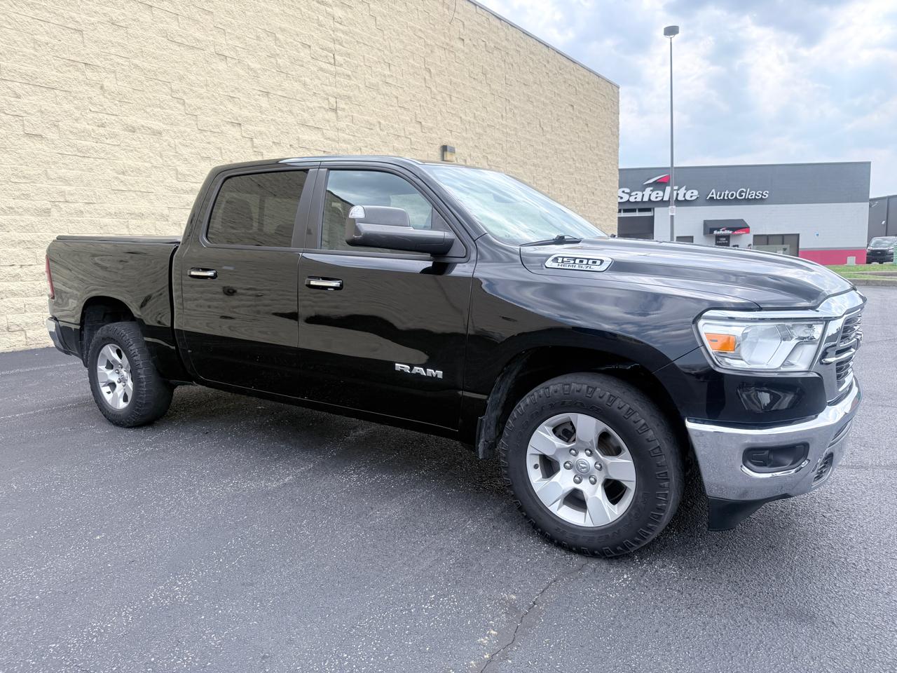 RAM 1500 Big Horn Crew Cab SWB 4WD 2020