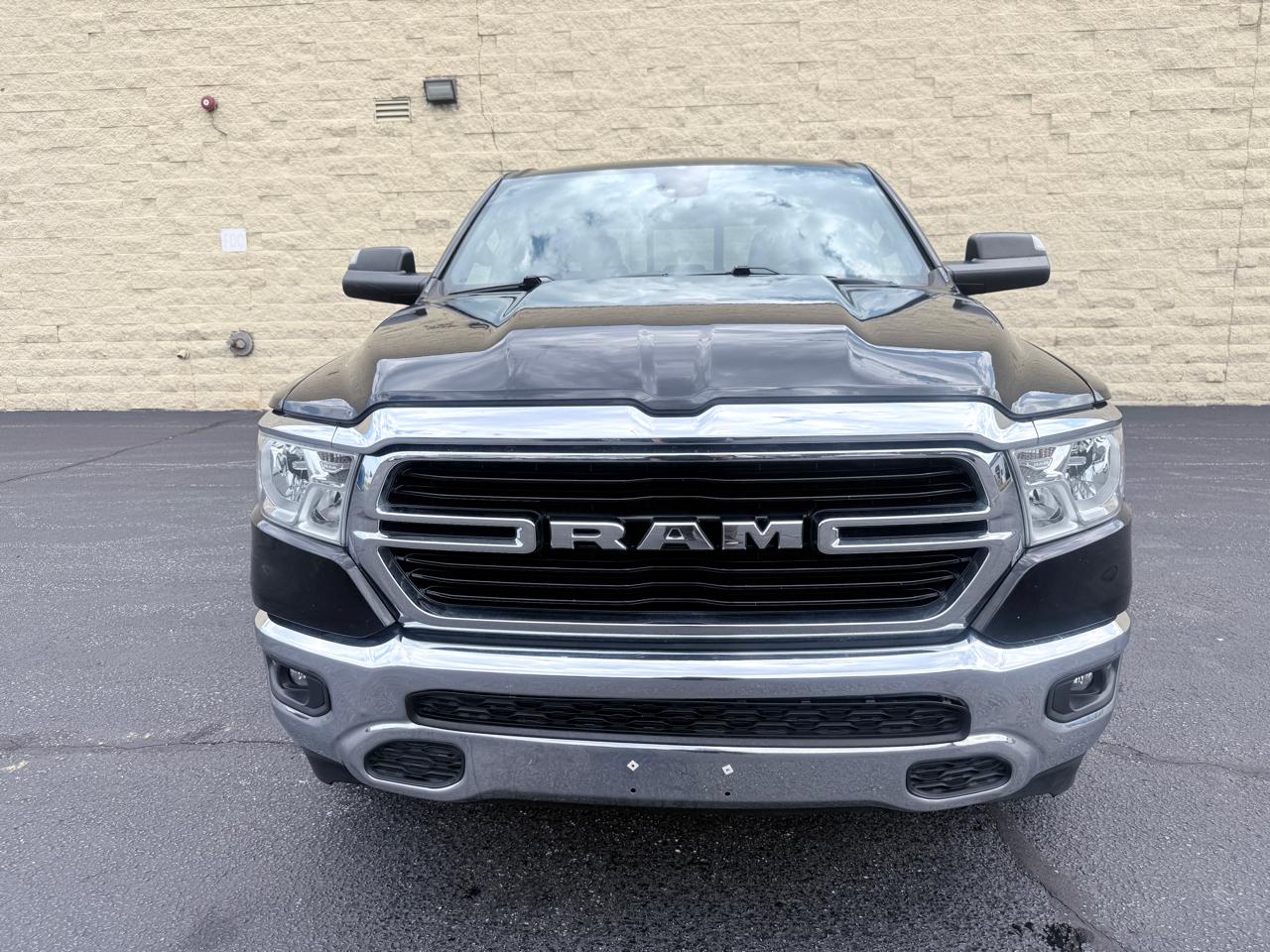 RAM 1500 Big Horn Crew Cab SWB 4WD 2020