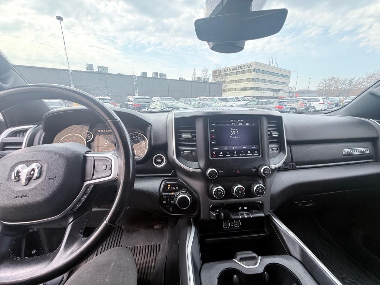 RAM 1500 Big Horn Crew Cab SWB 4WD 2020