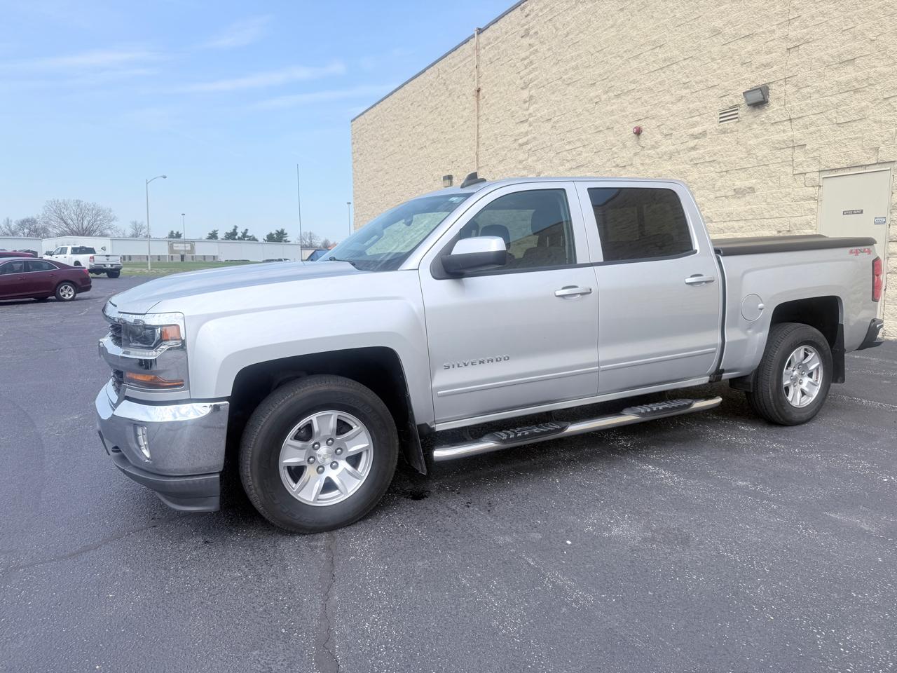 Chevrolet Silverado 1500 LT Crew Cab 4WD 2017