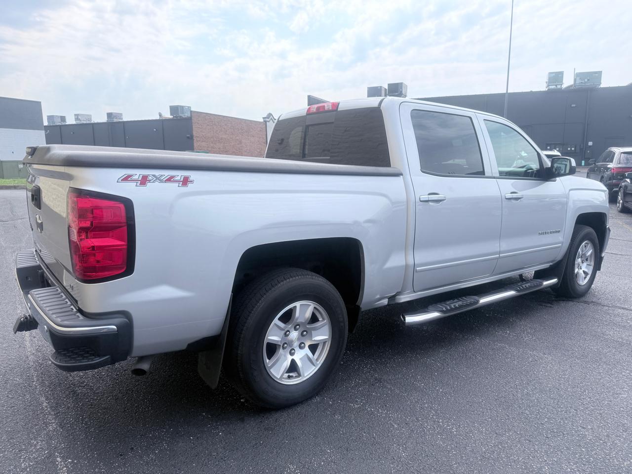 Chevrolet Silverado 1500 LT Crew Cab 4WD 2017