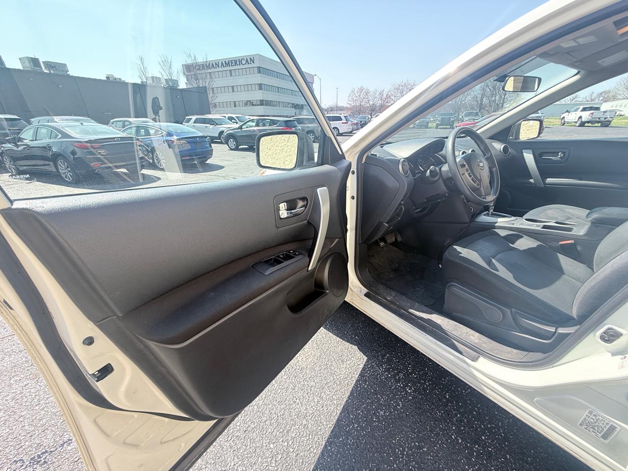 Nissan Rogue Select S 2WD 2014