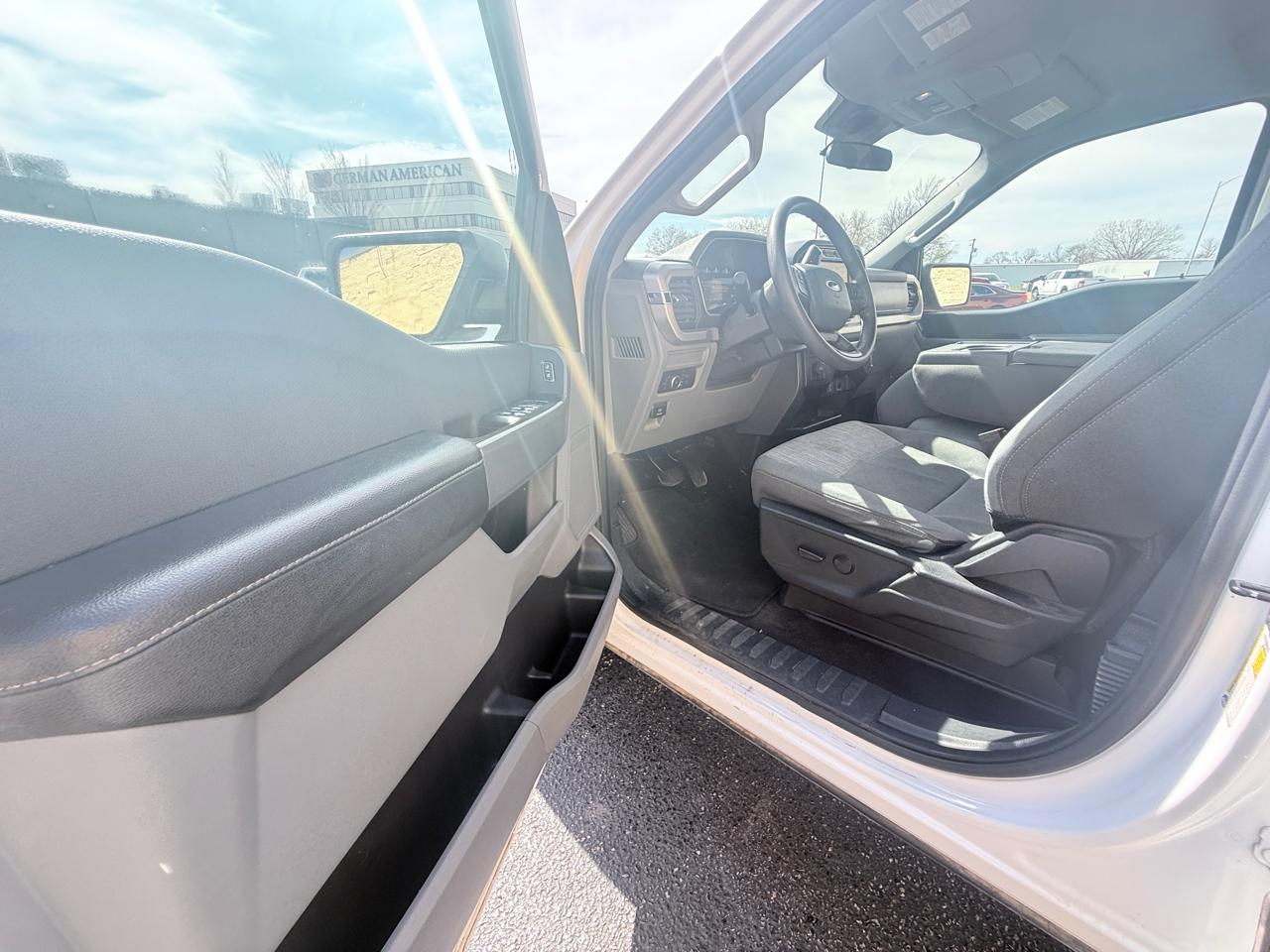 Ford F-150 Lariat SuperCrew 5.5-ft. Bed 2WD 2023