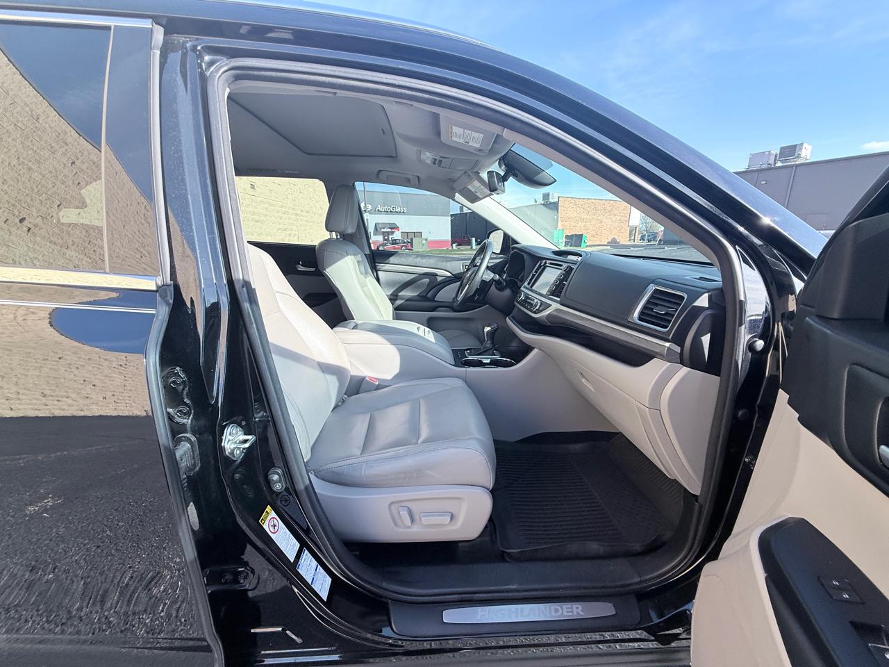 Toyota Highlander Limited AWD V6 2017