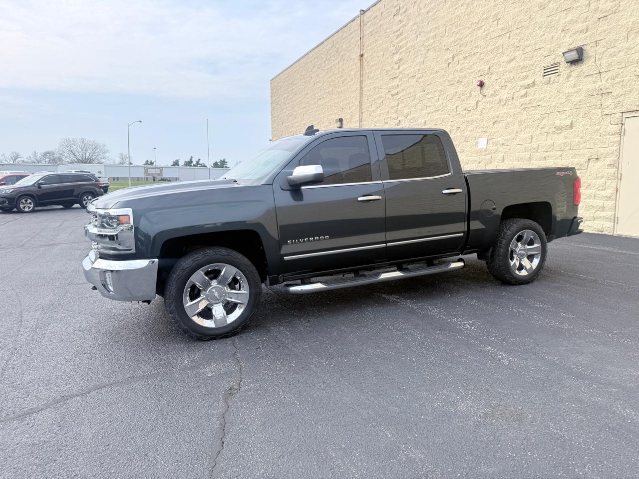 Chevrolet Silverado 1500 LTZ Crew Cab 4WD 2017