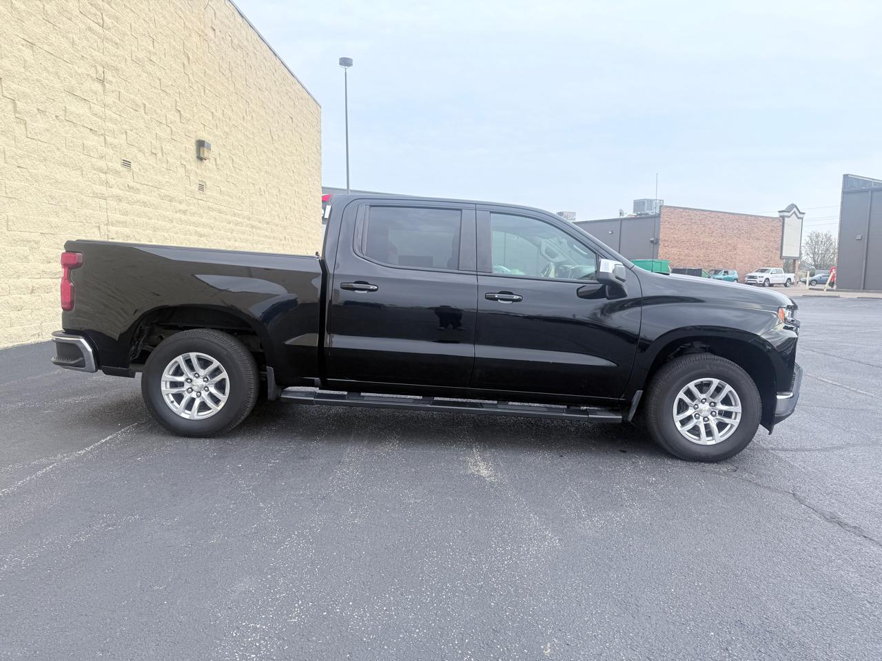 Chevrolet Silverado 1500 LT Crew Cab 4WD 2020