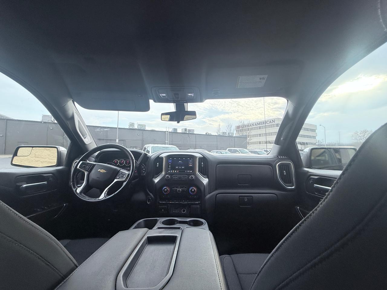 Chevrolet Silverado 1500 LT Crew Cab 4WD 2020