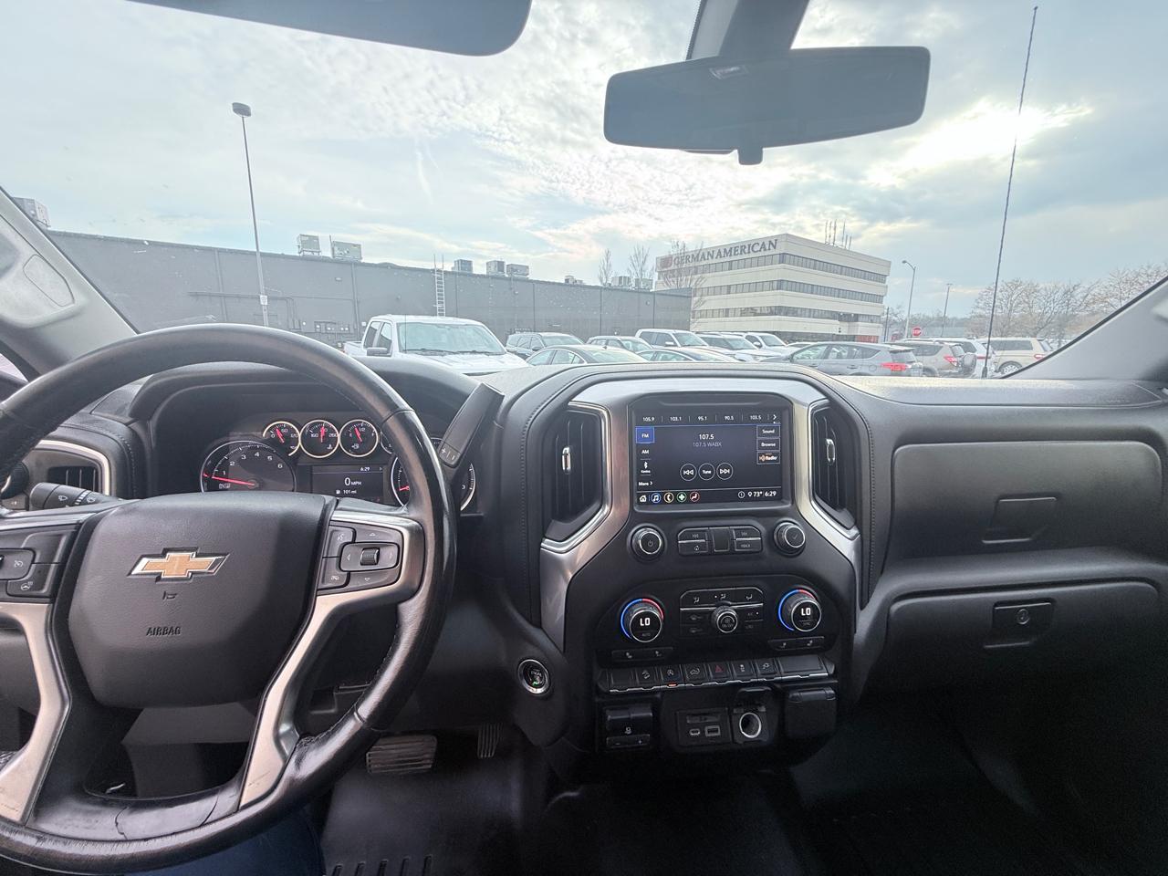 Chevrolet Silverado 1500 LT Crew Cab 4WD 2020