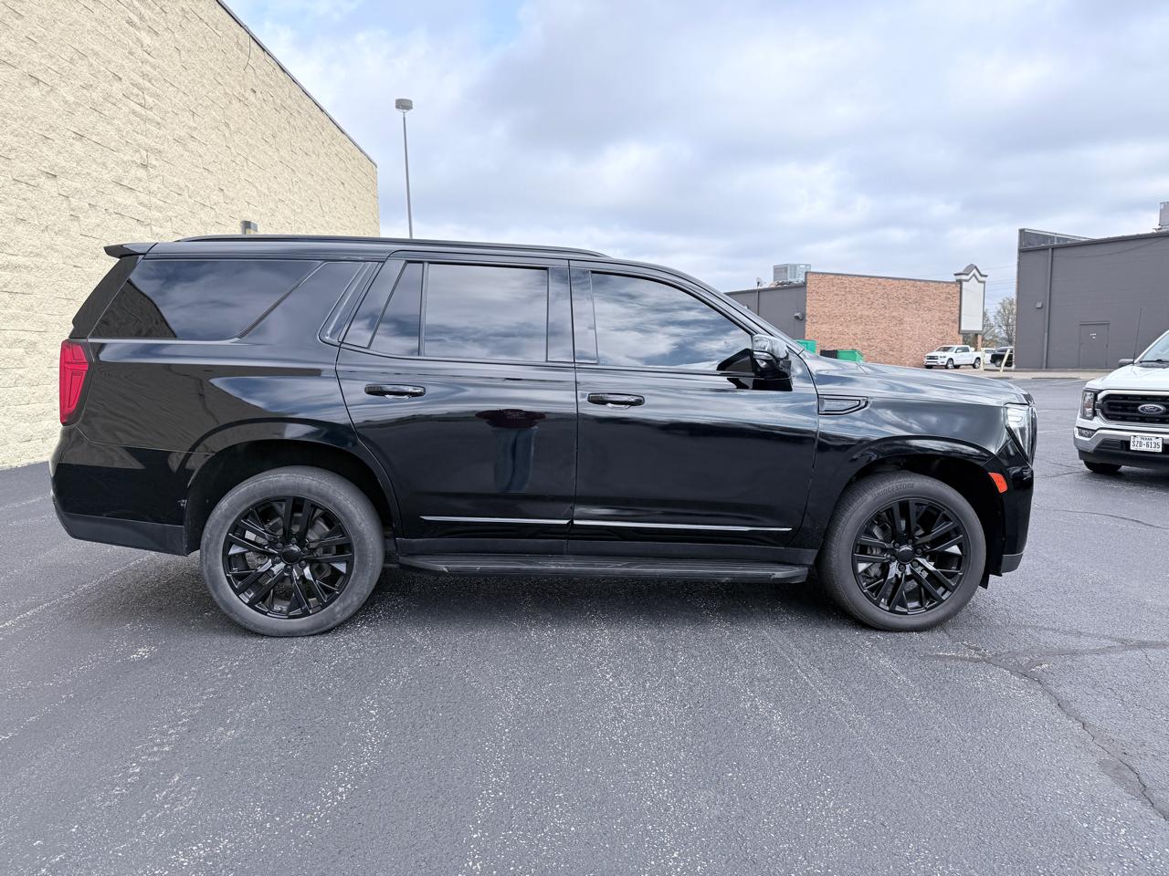 GMC Yukon SLT 4WD 2021