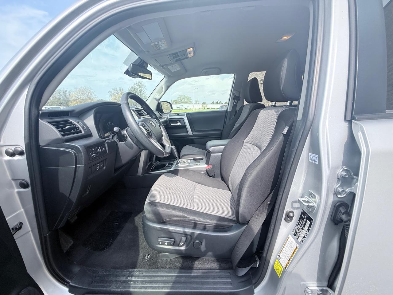 Toyota 4Runner SR5 2023