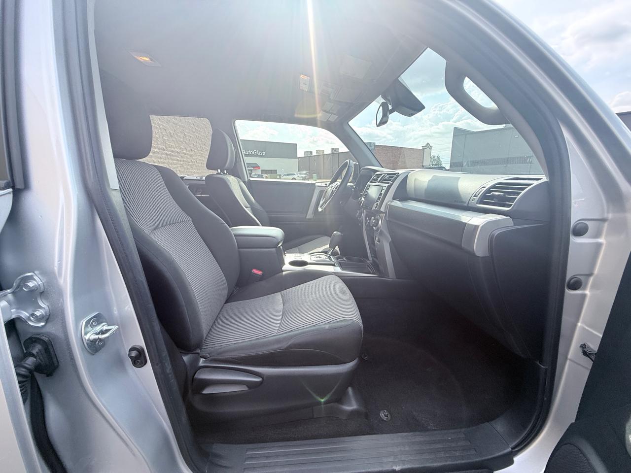 Toyota 4Runner SR5 2023