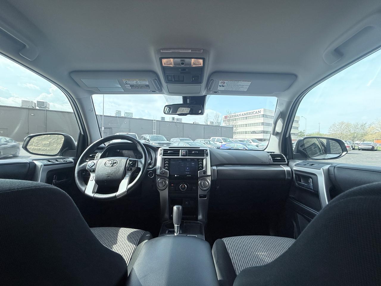 Toyota 4Runner SR5 2023