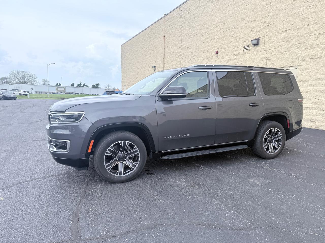 Jeep Wagoneer Series II 2024