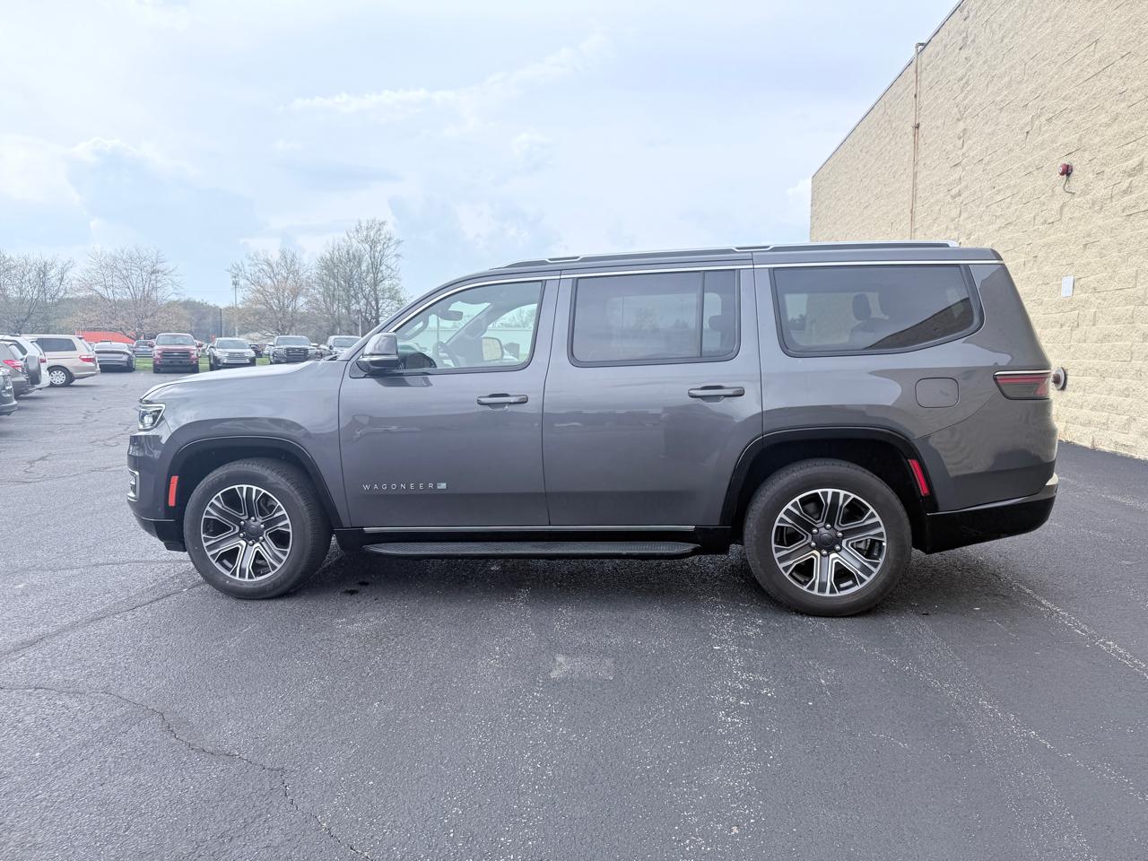 Jeep Wagoneer Series II 2024