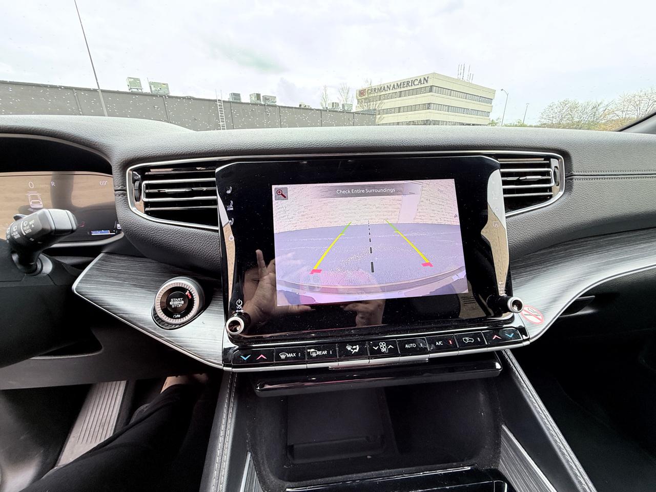 Jeep Wagoneer Series II 2024