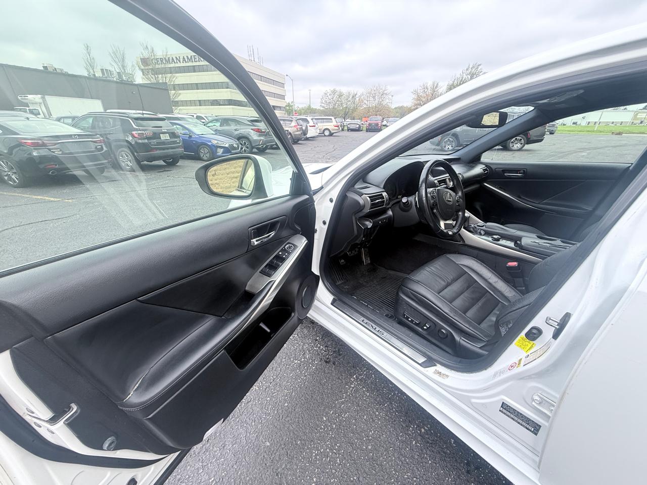 Lexus IS 250 RWD 2014